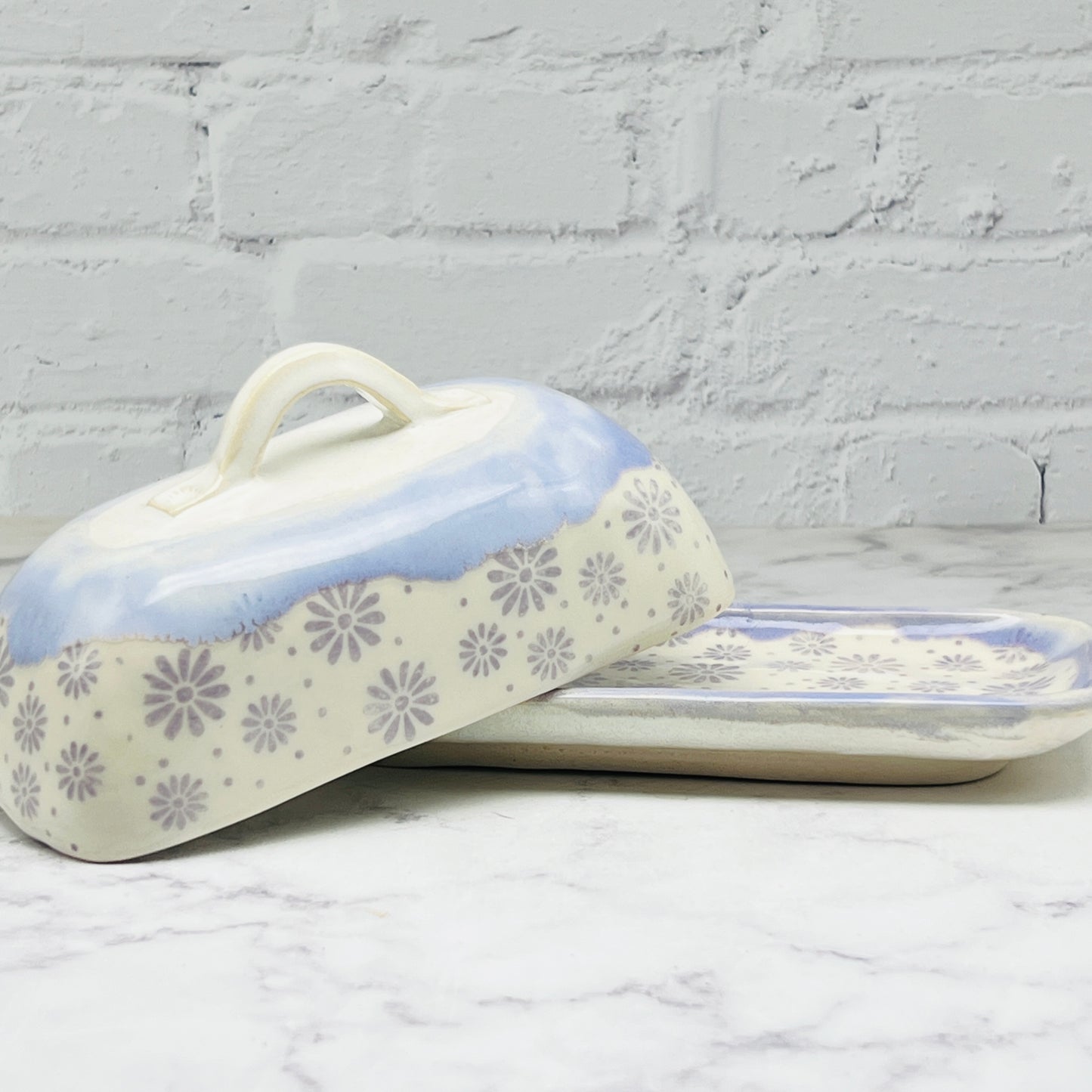Lavender with Daisies Butter Dish