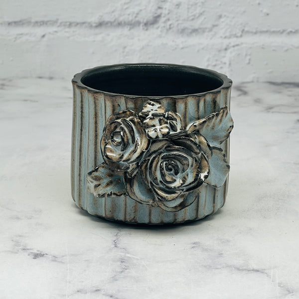 Sculpted Flowers Cylinder with Black Clay 7