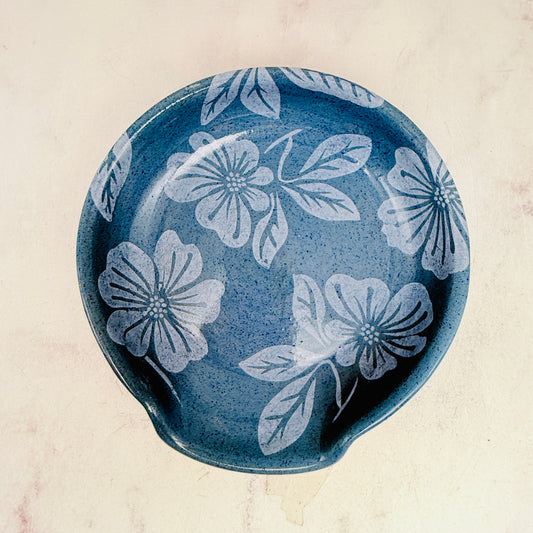 Blue with White Flowers Spoon Rest 2