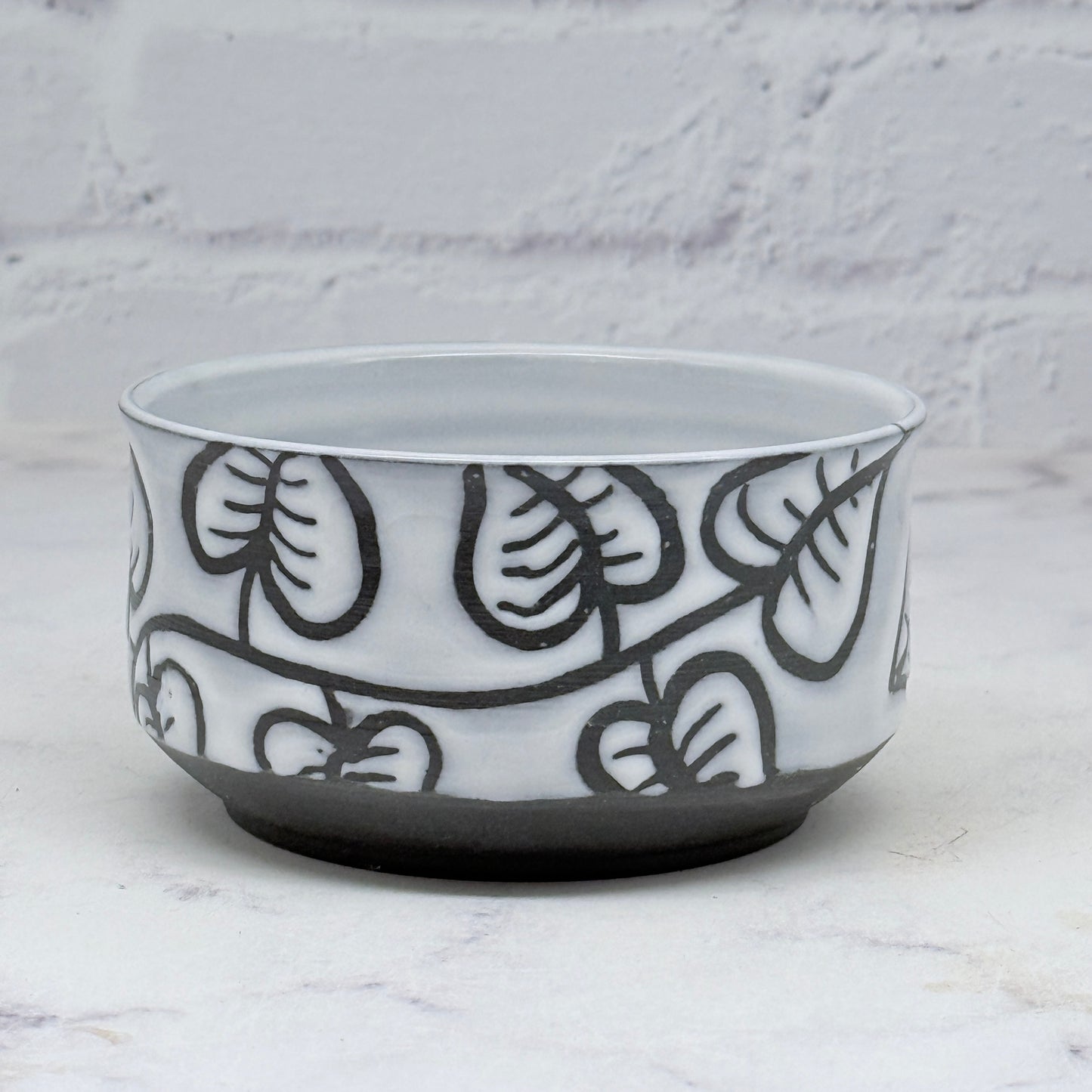 Vines B&W Small Bowl