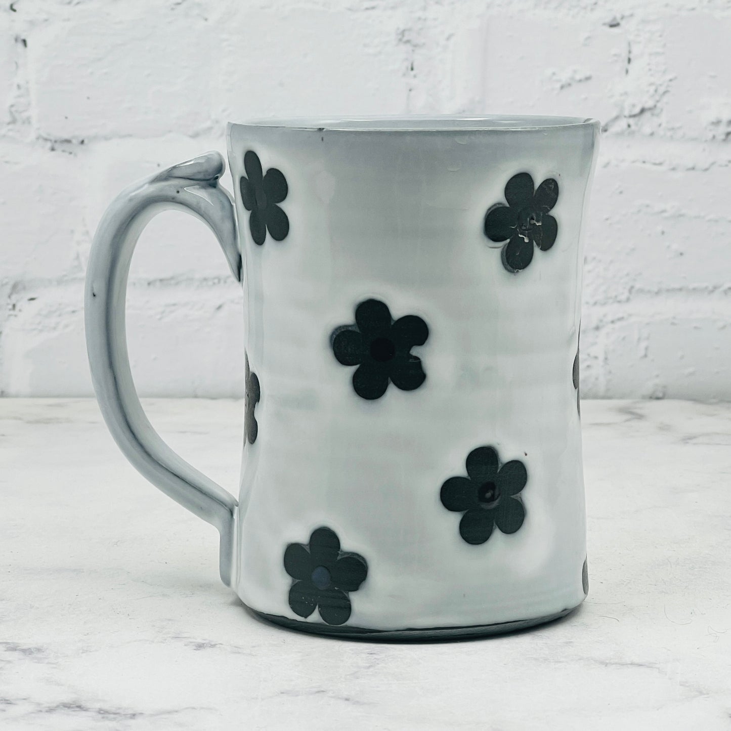 White with Daisies Tall Mug