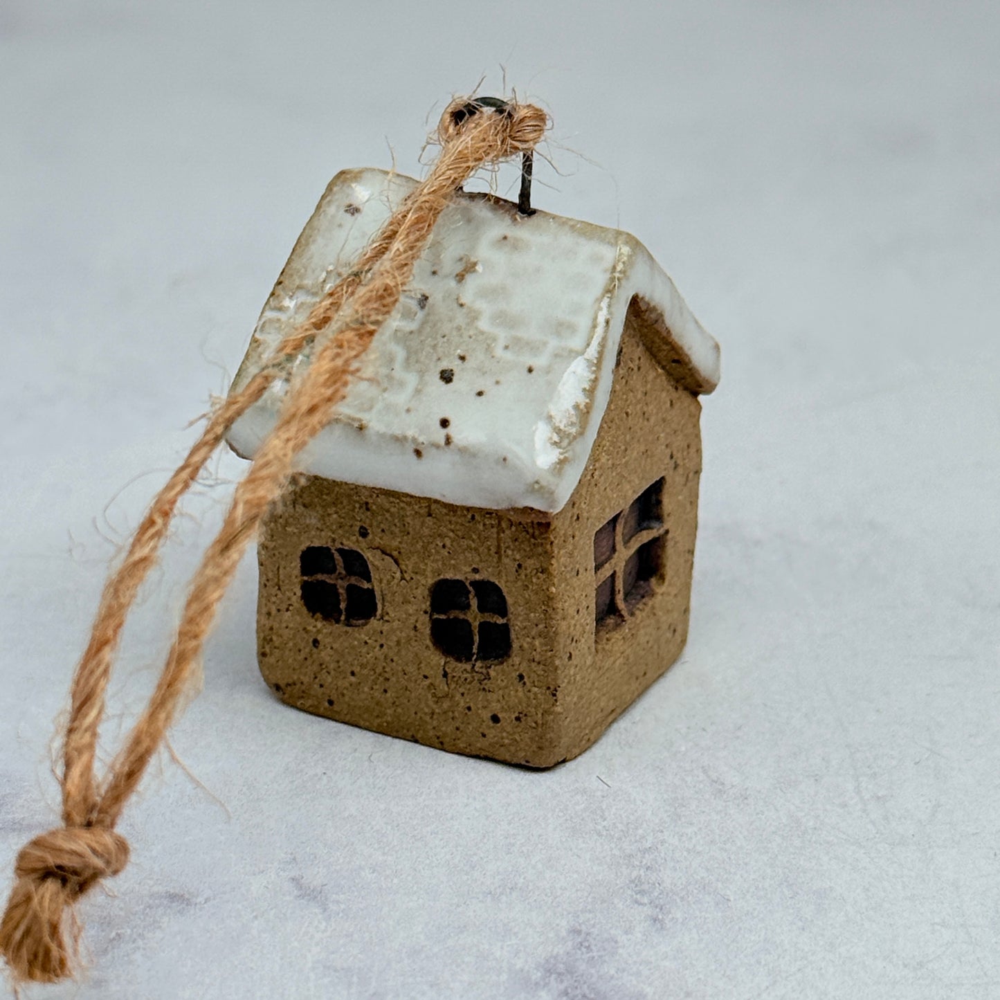 Gingerbread House Ornament 10