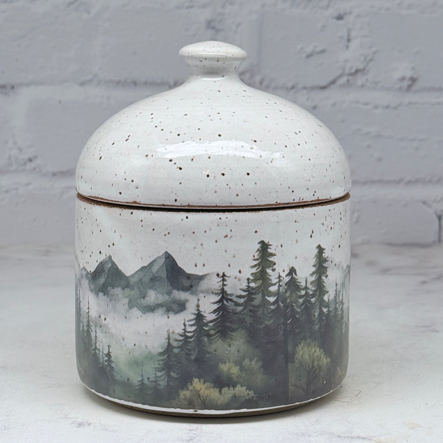 Green Mountains Lidded Container