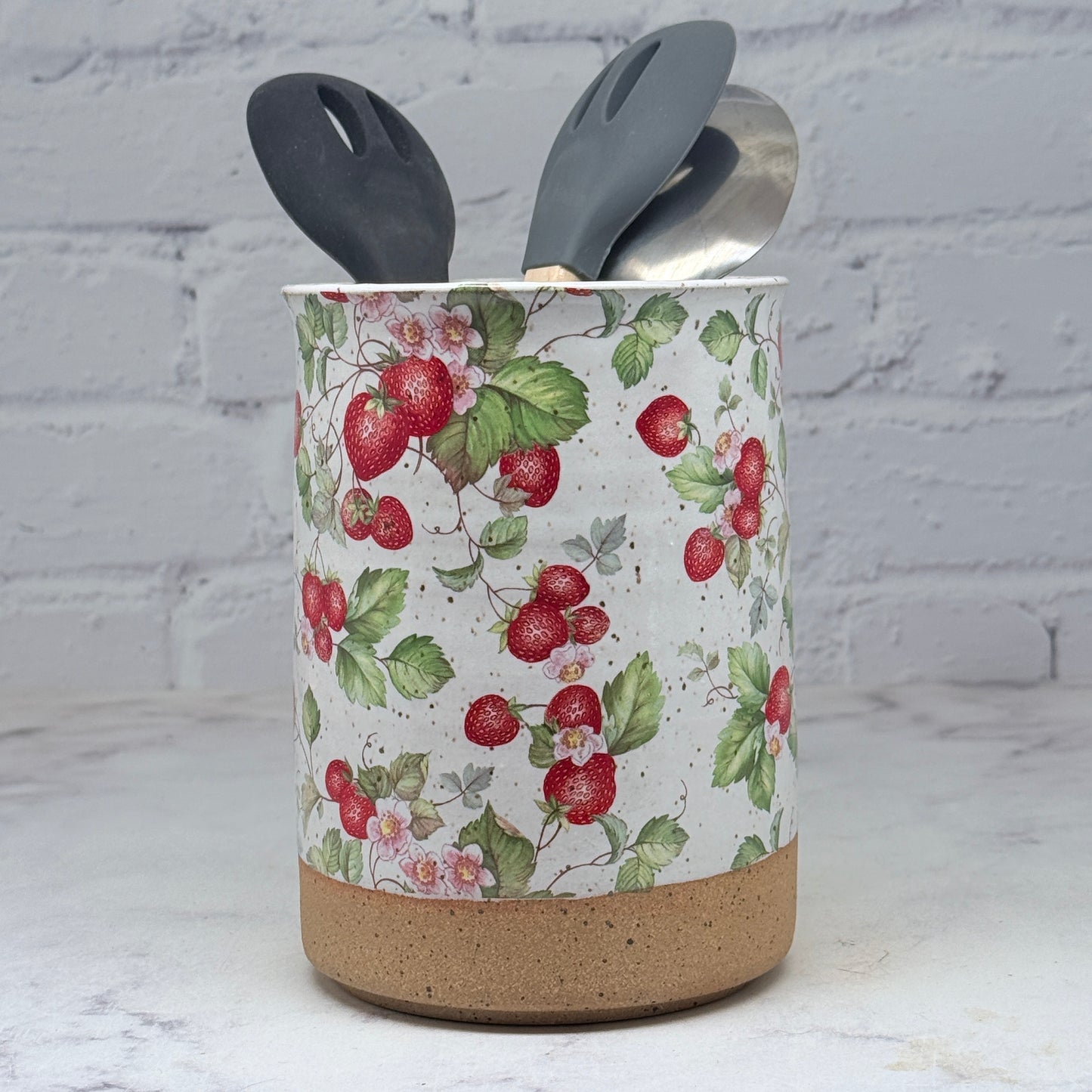 Strawberries Cylinder