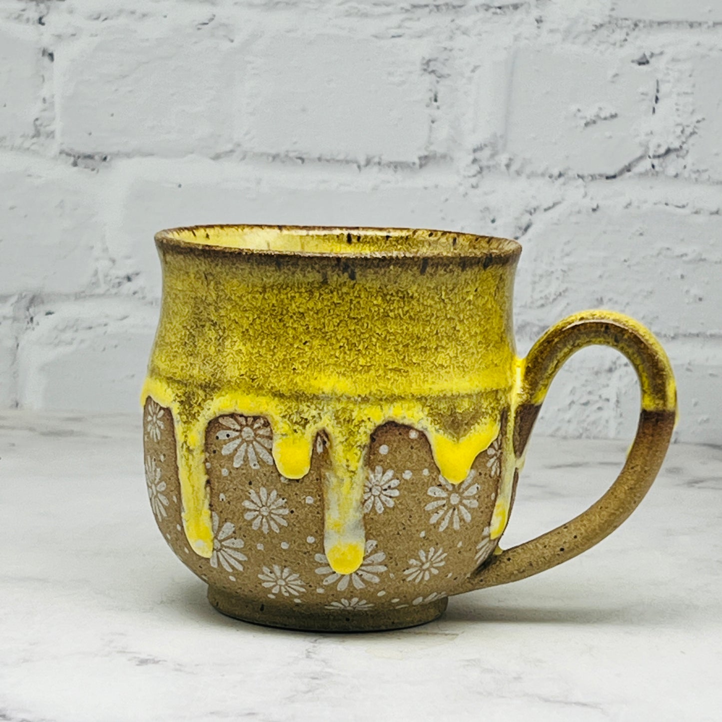 Yellow with Daisies Mug 1