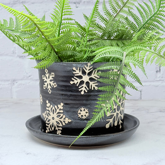 Black with Snowflakes Planter 2