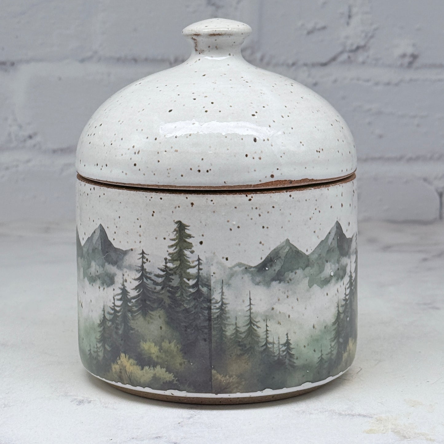 Green Mountains Lidded Container