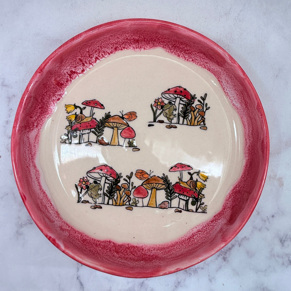 Red with Mushrooms Low Bowl