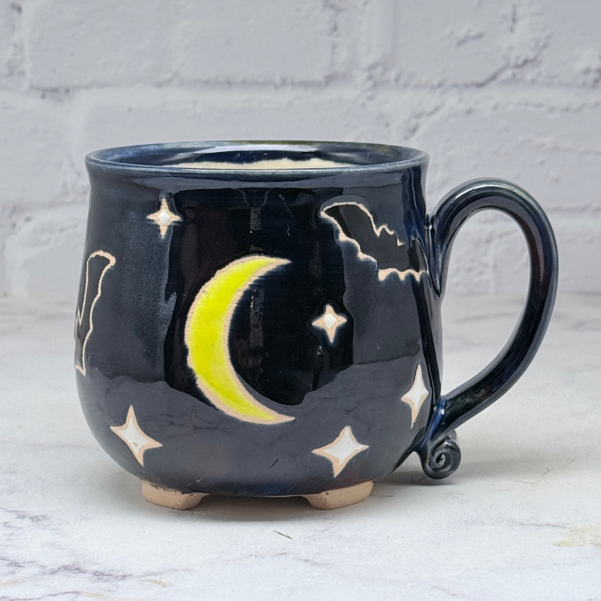 Black with Bats Cauldron Mug 3