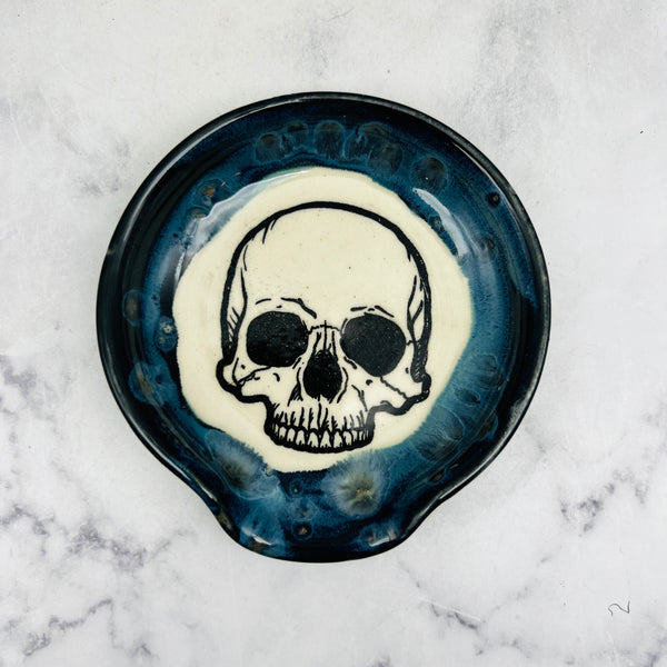 Speckled Blue with Skull Spoon Rest 1