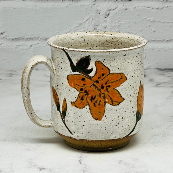 Speckled White Lilies Mug 2