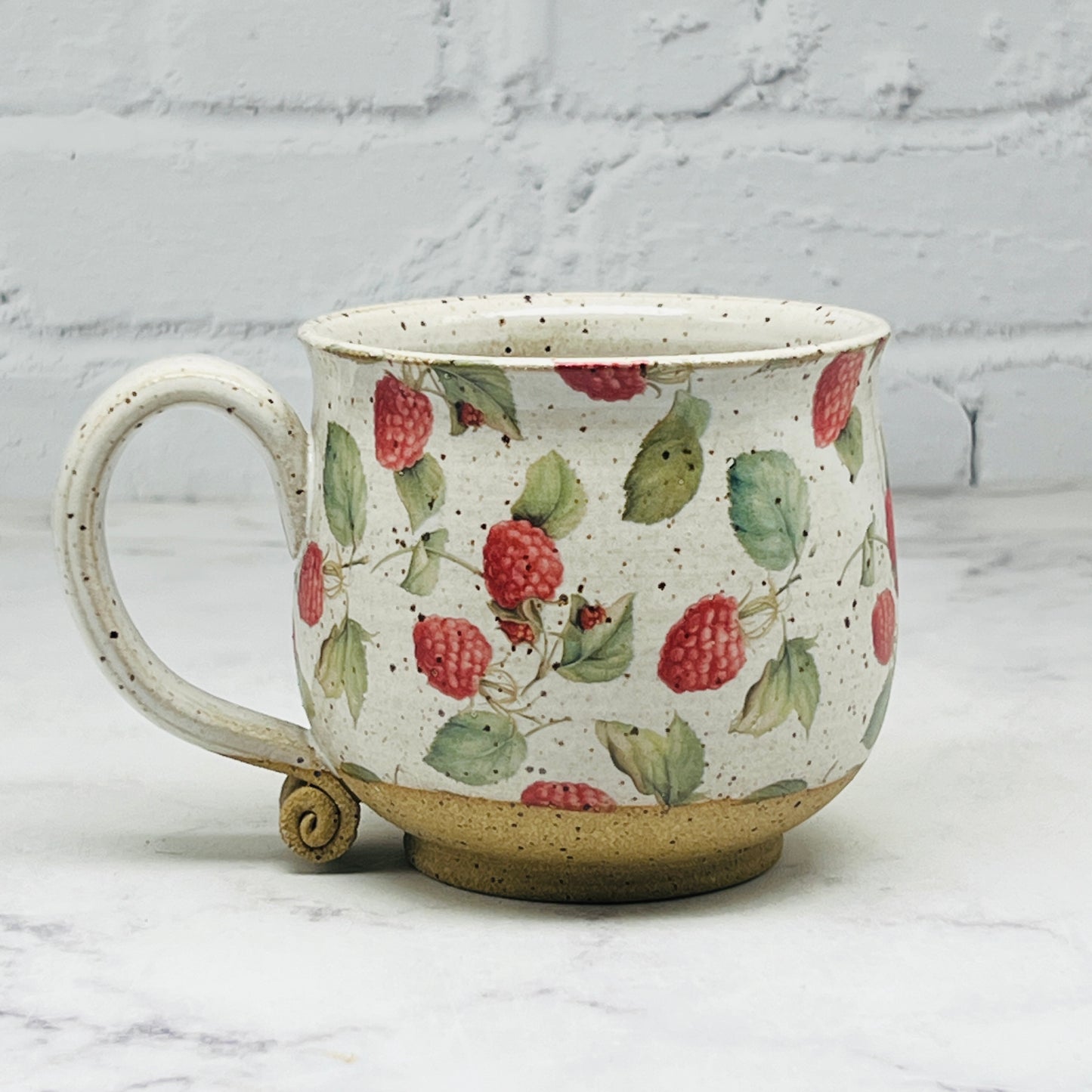 Raspberries Teacup