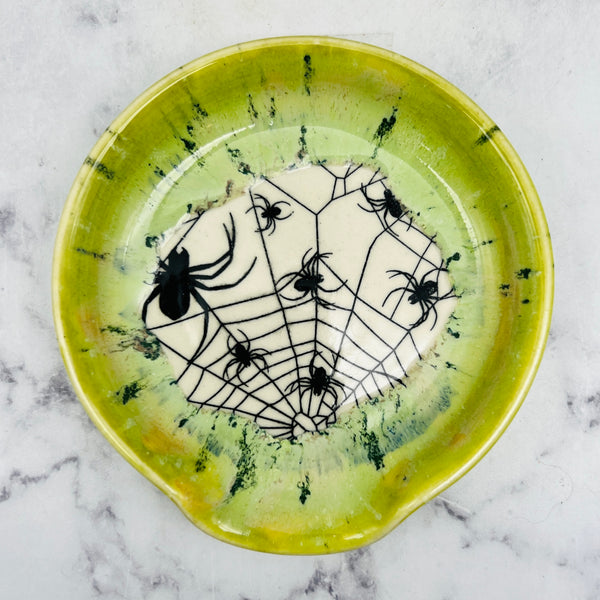 Green with Spiderwebs Spoon Rest 1