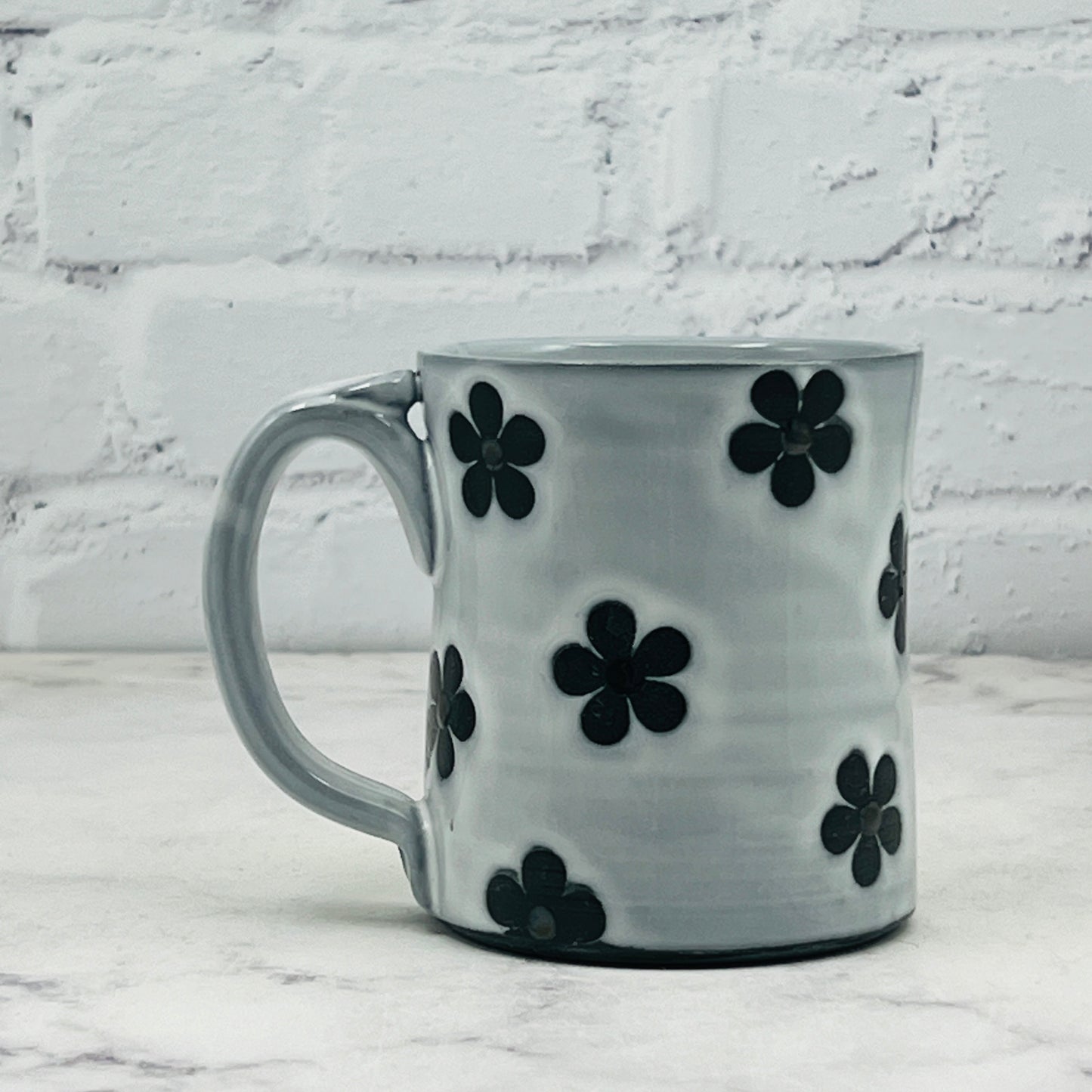 White with Daisies Mug