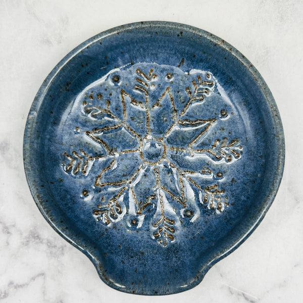 Speckled Blue with Raised Snowflakes Spoon Rest 2