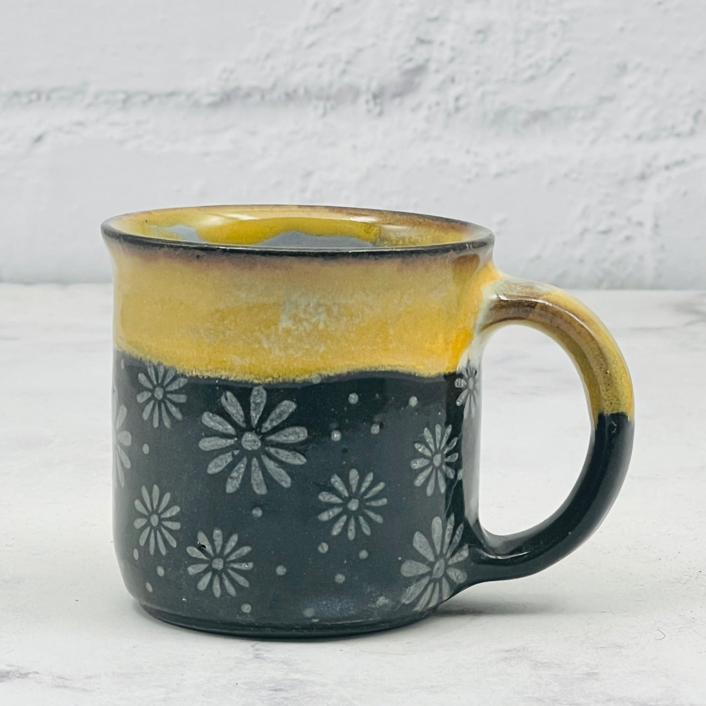 Gold with Daisies Espresso Mug